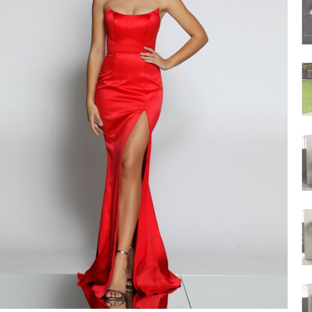 Beautiful Red Fitted Strapless Satin Prom Dress
